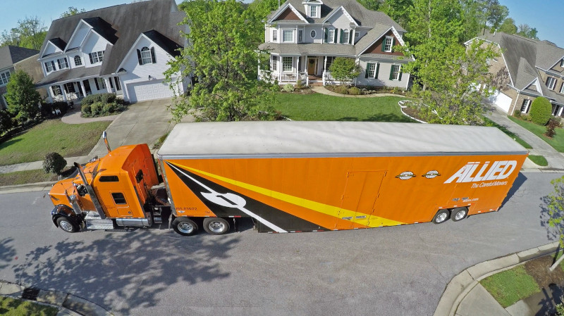 AerialImage McNaughton Moving Storage